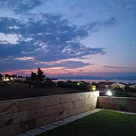 Villa Perfect For Families - Sea, Pool And Relax