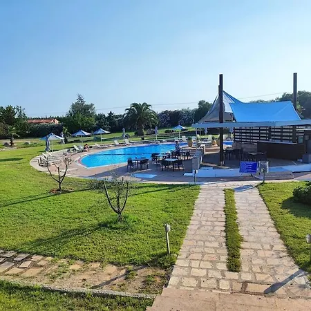 Perfect For Families - Sea, Pool And Relax