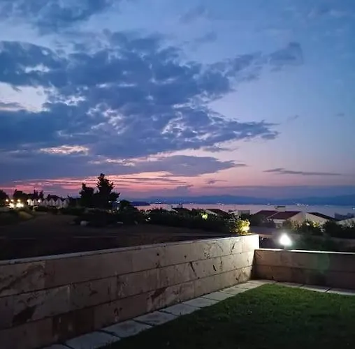 Villa Perfect For Families - Sea, Pool And Relax